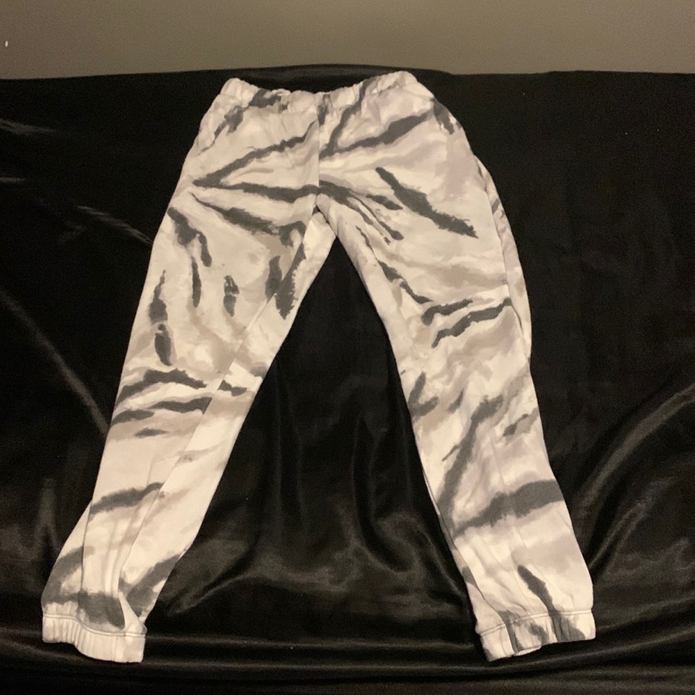 Sweat pants